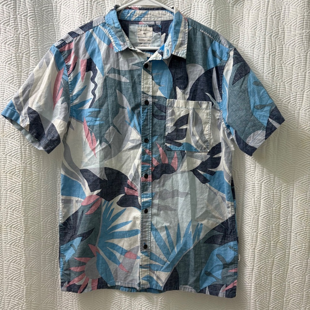 Quiksilver Men's Large Modern Fit Short Sleeve Button Up Tropical Leaf‎ Shirt